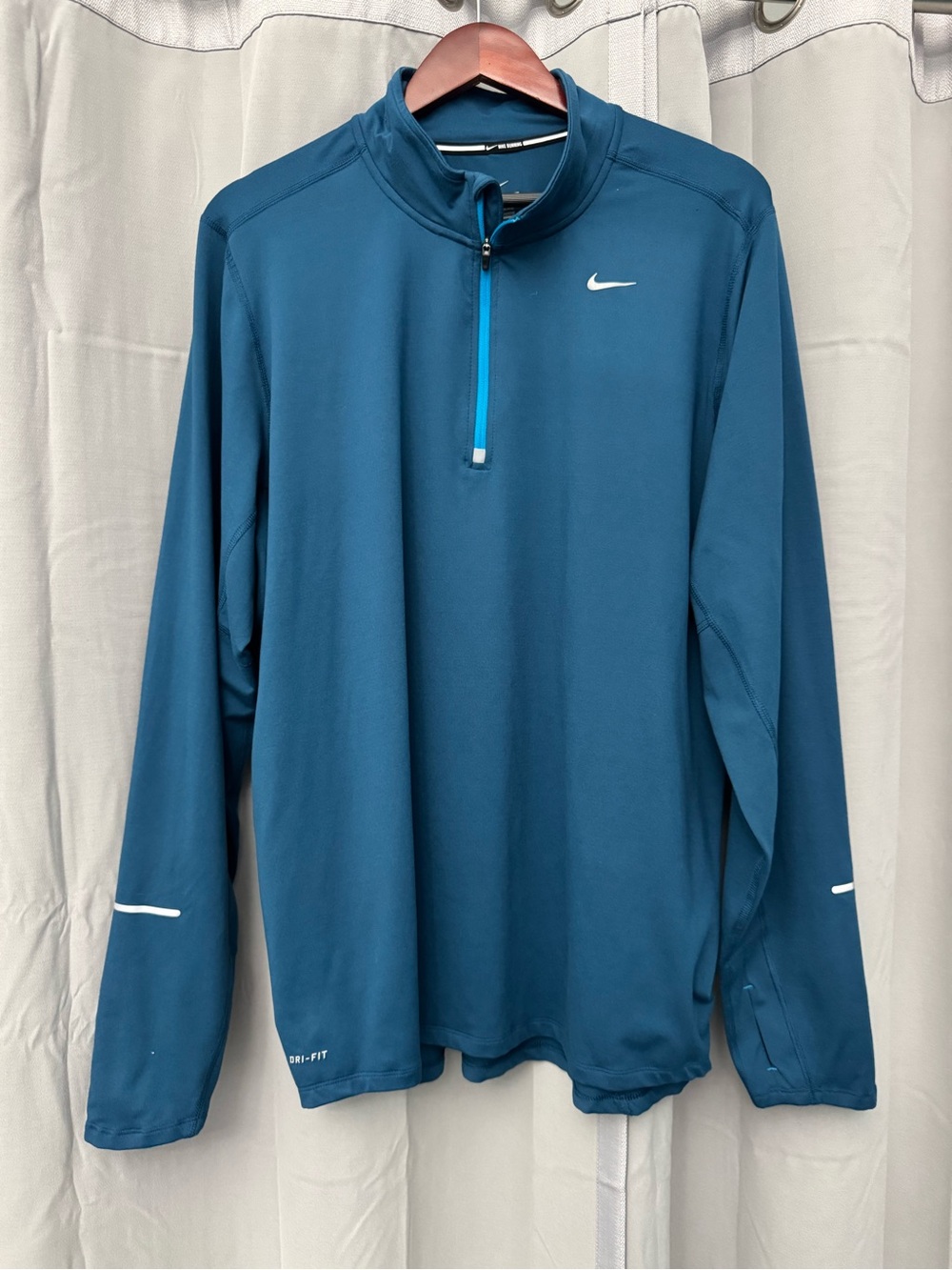 Nike Element Womens Dri Fit Running long sleeve - size XL